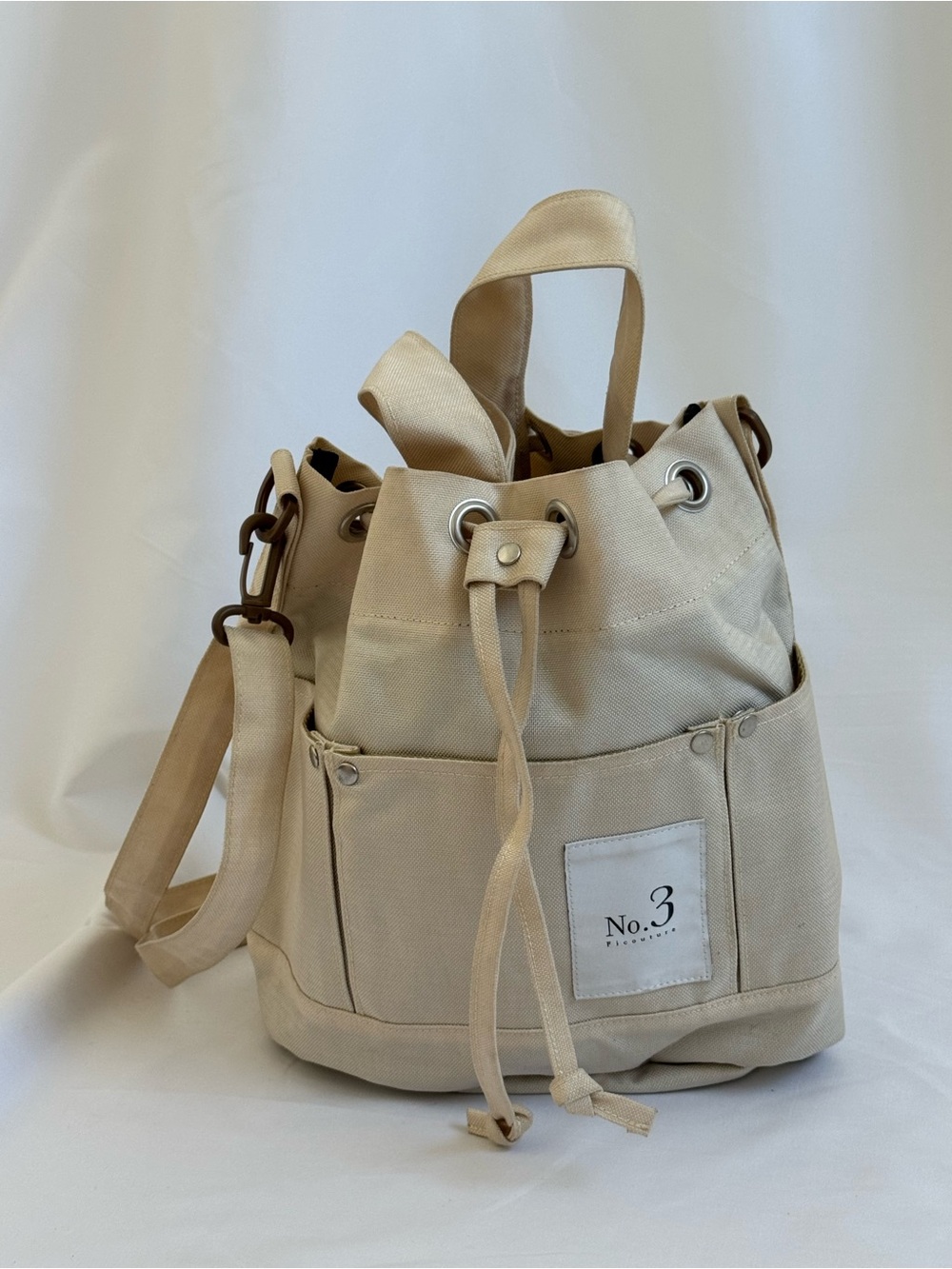 F/CE. Drost Bucket Bag - Off White